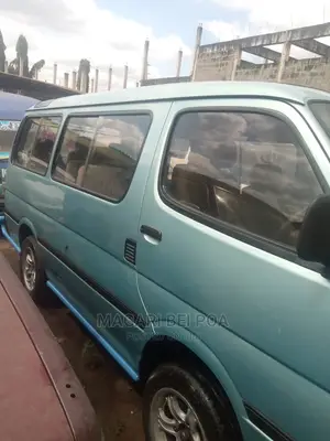 Toyota HiAce 2006 Blue