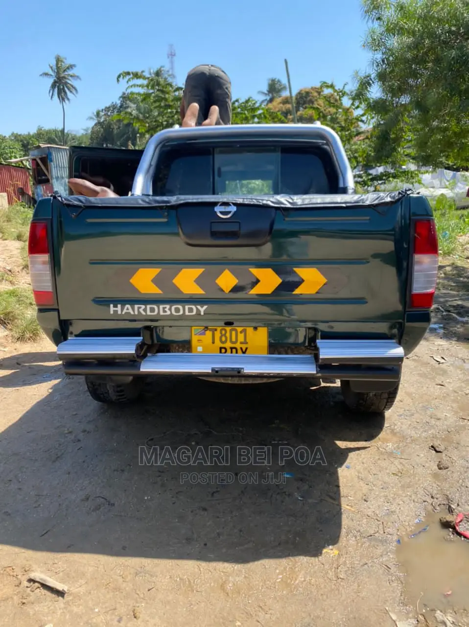 Nissan Hardbody 2003 Green