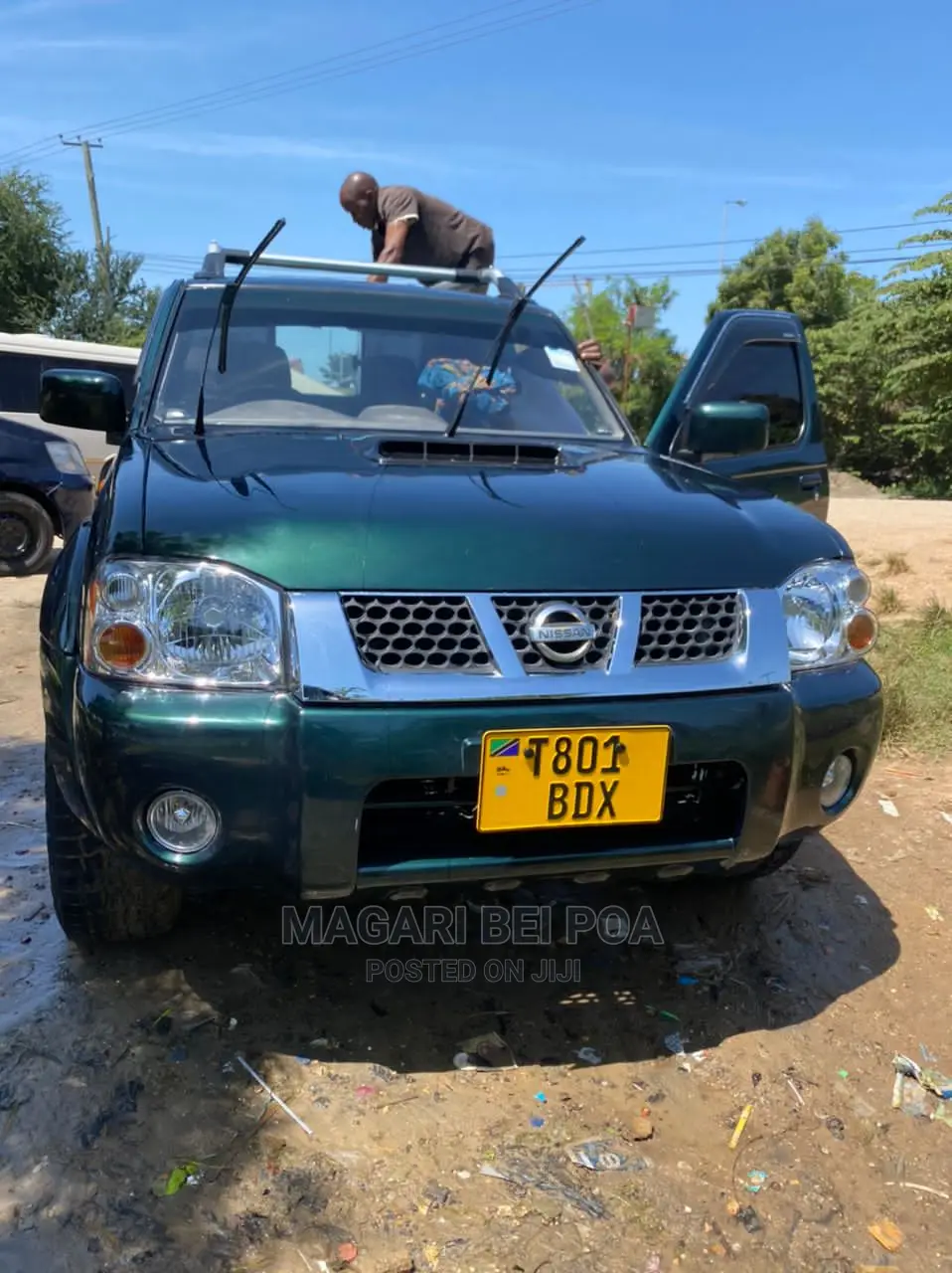 Nissan Hardbody 2003 Green