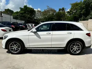 Mercedes-Benz GLE-Class 2016 White