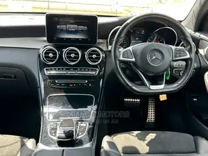 Mercedes-Benz GLE-Class 2016 White