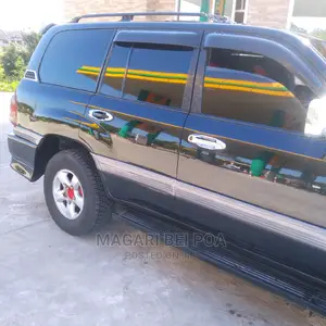 Toyota Land Cruiser 2010 Black