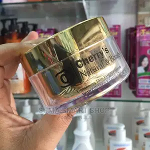 CHERRY Natural and Beauty Face Cream .