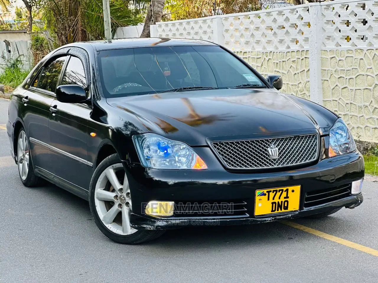 Toyota Crown 2004 Black
