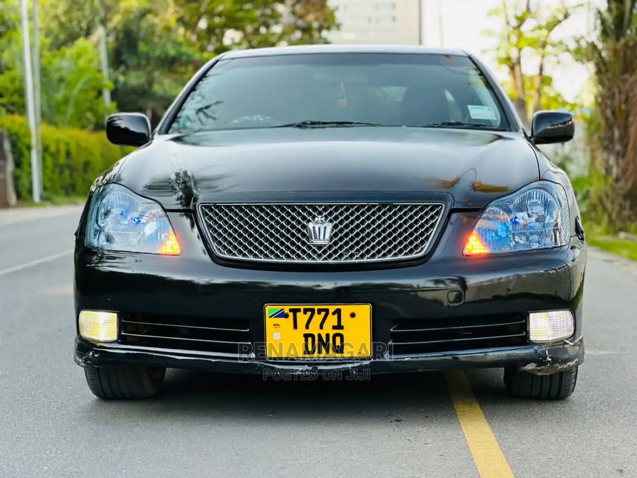 Toyota Crown 2004 Black