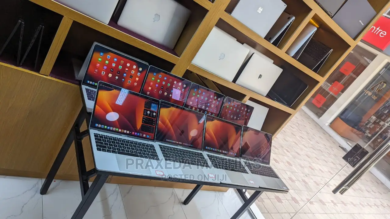 Laptop Apple MacBook Pro 2015 8GB Intel Core I5 SSD 256GB