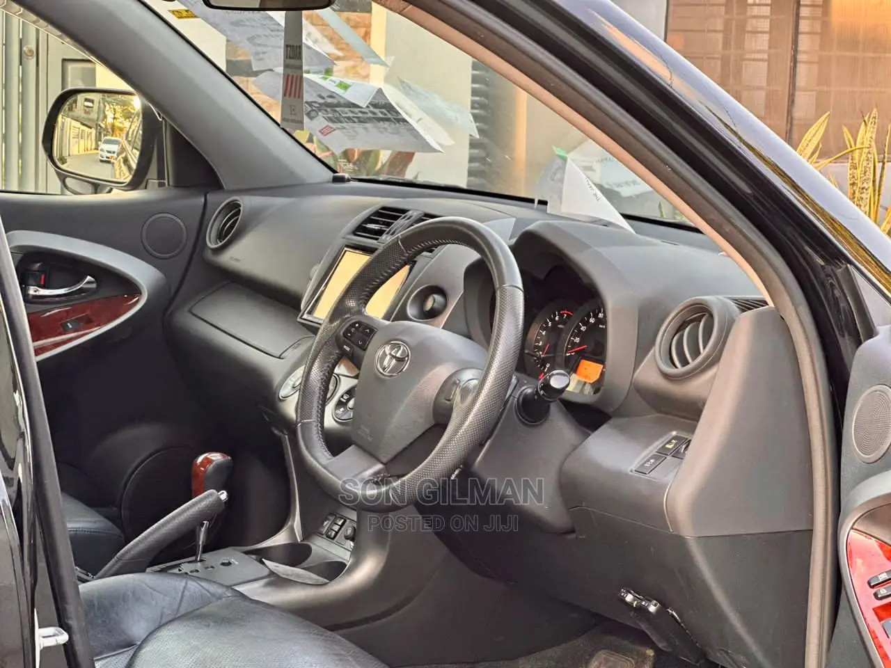 Toyota Vanguard 2012 Black
