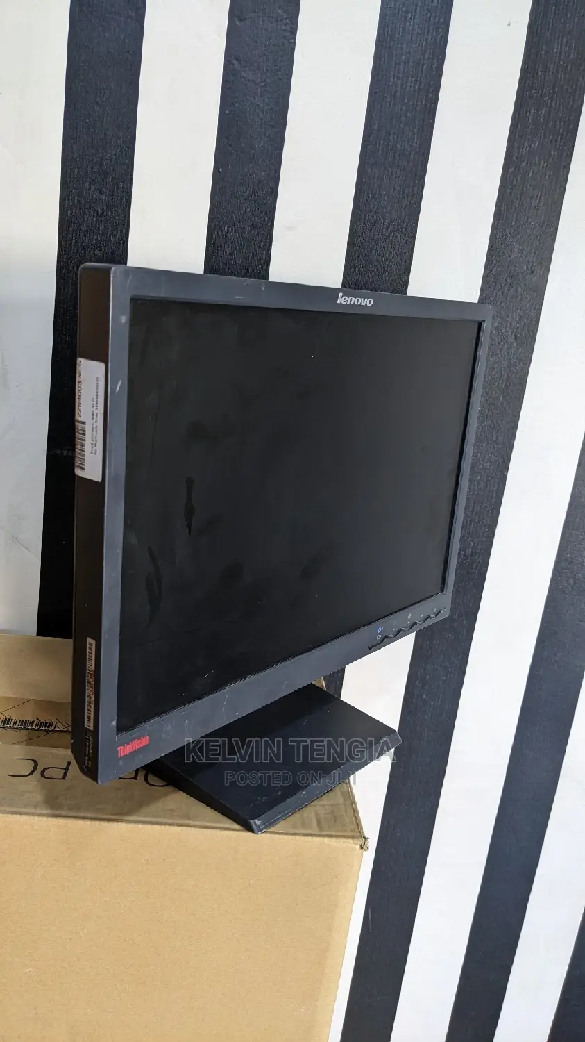 Lenovo 19" Wide Screen,