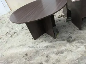Round Table