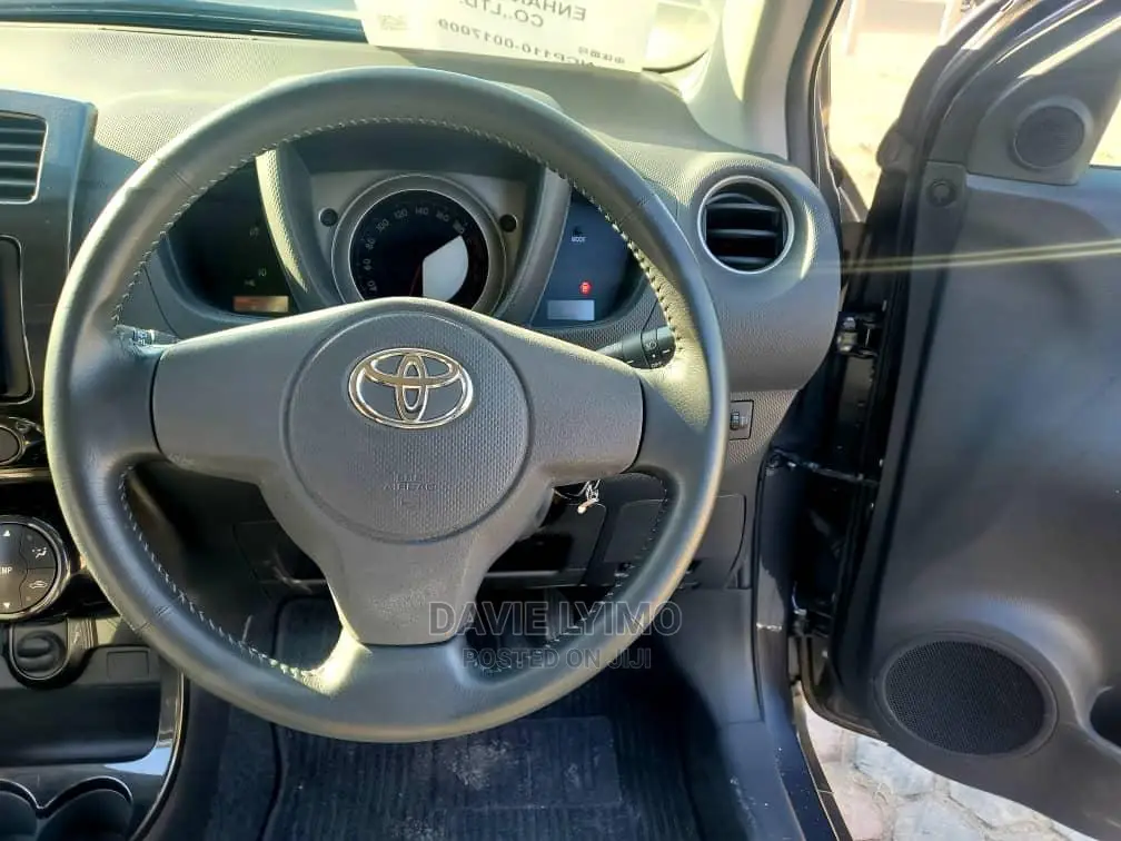 Toyota IST 2008 Gray