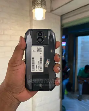 Touching T5 64 GB Black