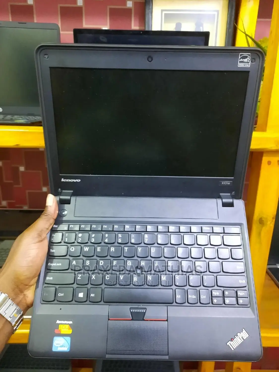 Laptop Lenovo ThinkPad X131e 4GB Intel Core 2 Duo HDD 320GB
