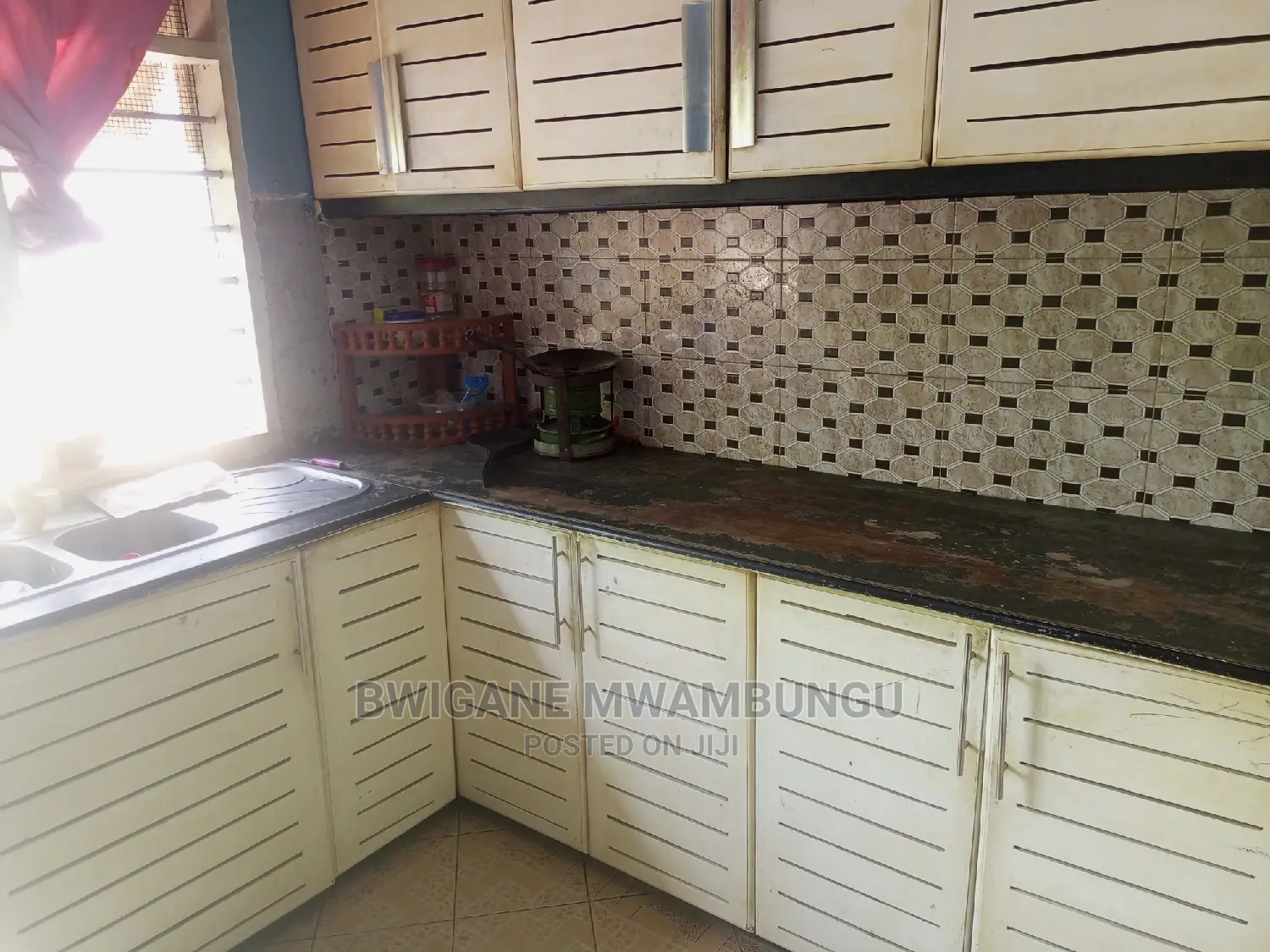 Furnished 3bdrm Apartment in Mwambungu Broker, Mbagala for sale
