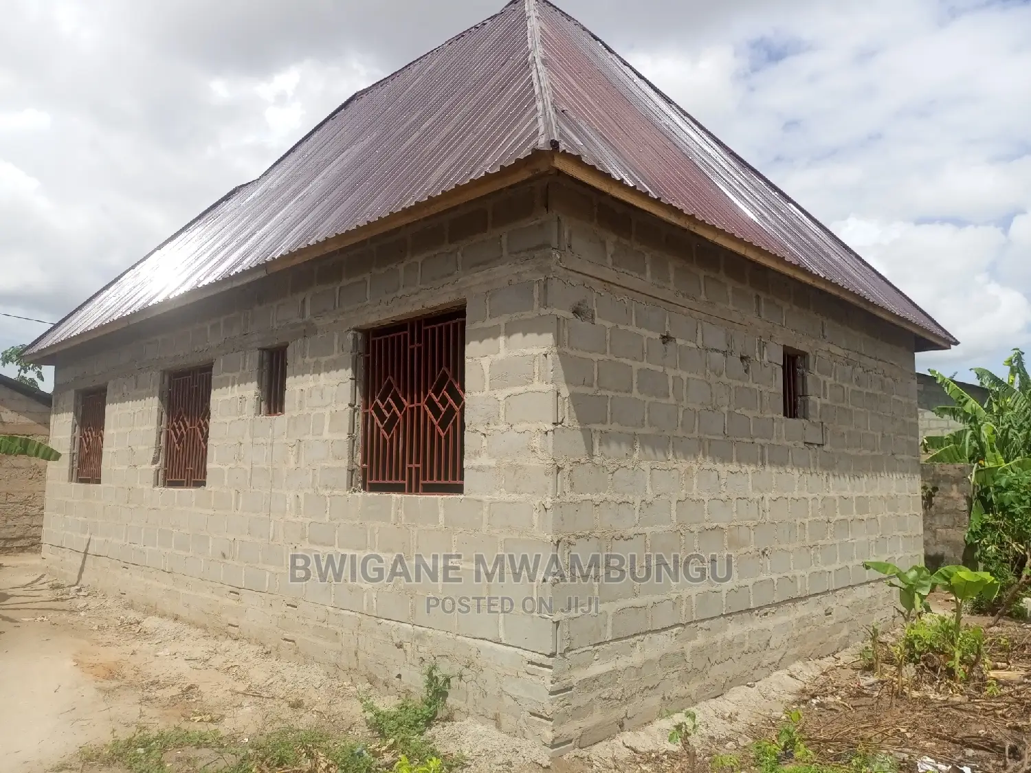 3bdrm Apartment in Mwambungu Broker, Mbagala for sale