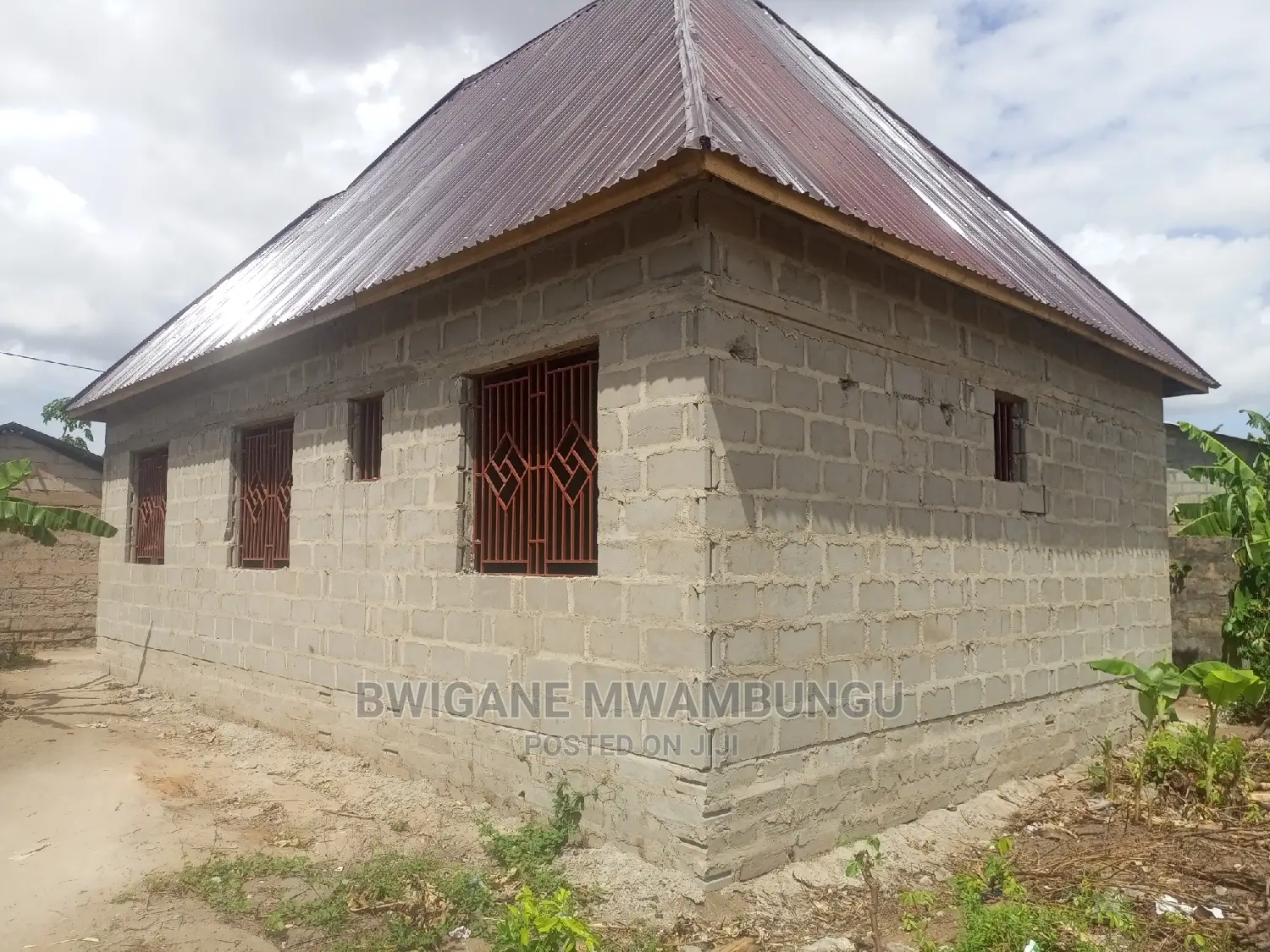 3bdrm Apartment in Mwambungu Broker, Mbagala for sale