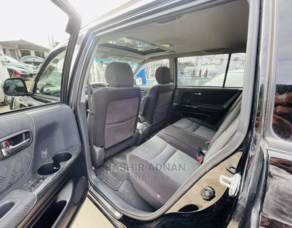 Toyota Kluger 2003 Black