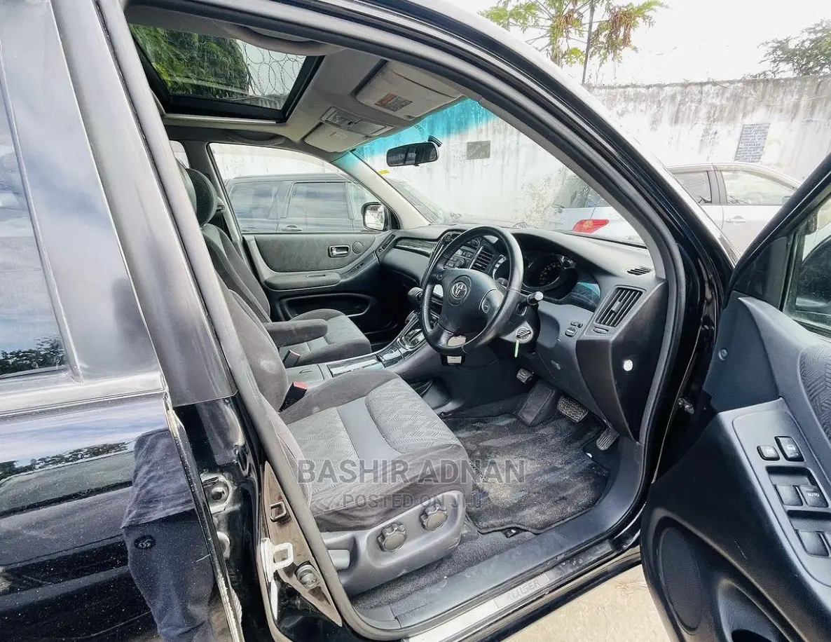 Toyota Kluger 2003 Black