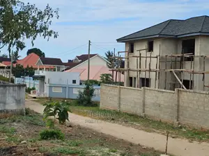 Kiwanja Kizuri Sana Kinauzwa Madale