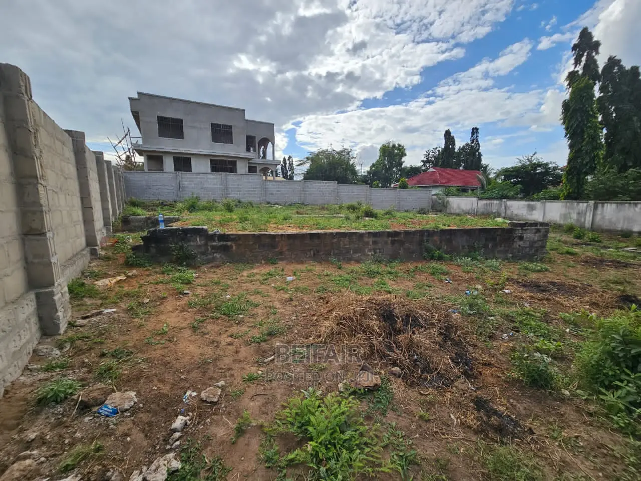 Kiwanja Kizuri Sana Kinauzwa Madale
