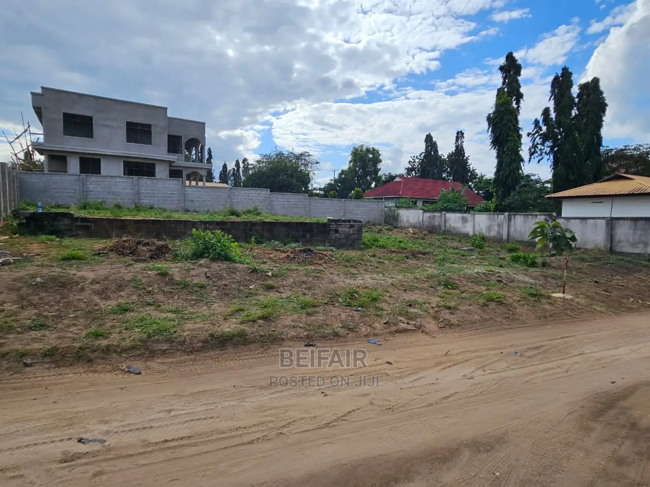 Kiwanja Kizuri Sana Kinauzwa Madale