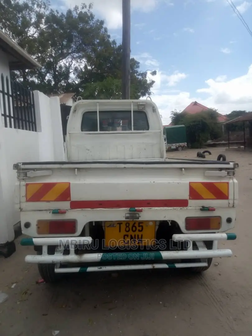 Suzuki Carry Kali Sana Inauzwa