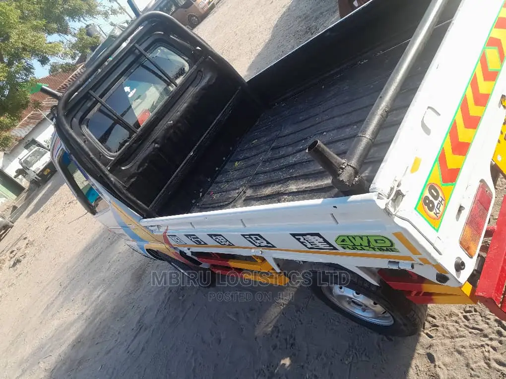 Suzuki Carry Inauzwa 2000