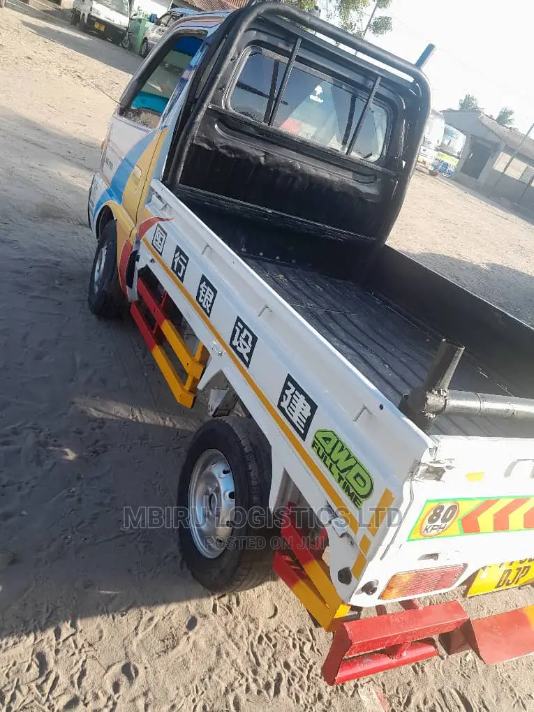 Suzuki Carry Inauzwa 2000