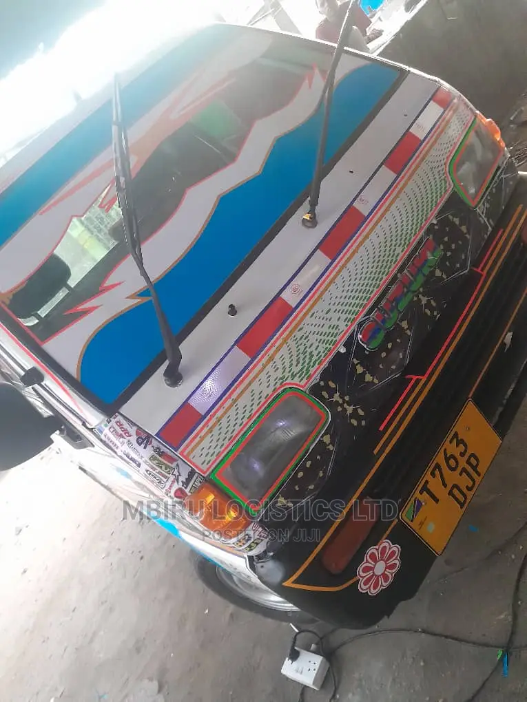 Suzuki Carry Inauzwa 2000
