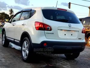 Nissan Dualis 2012 White