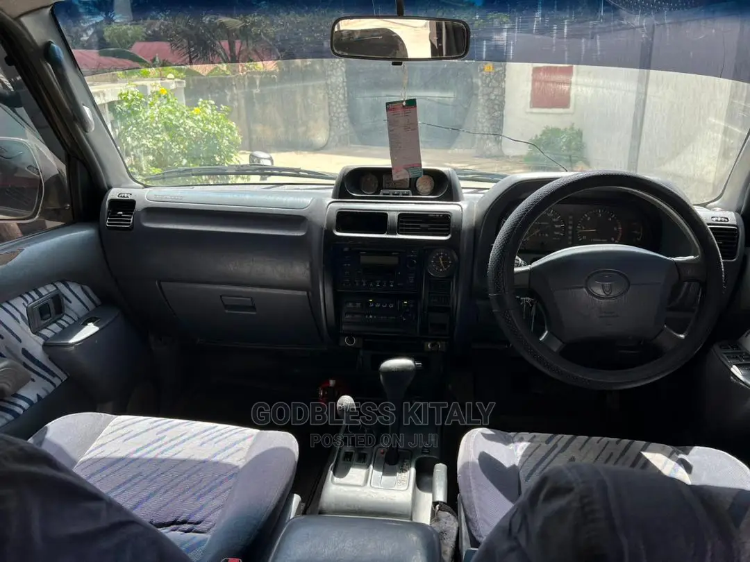 Toyota Land Cruiser Prado 2000 Silver