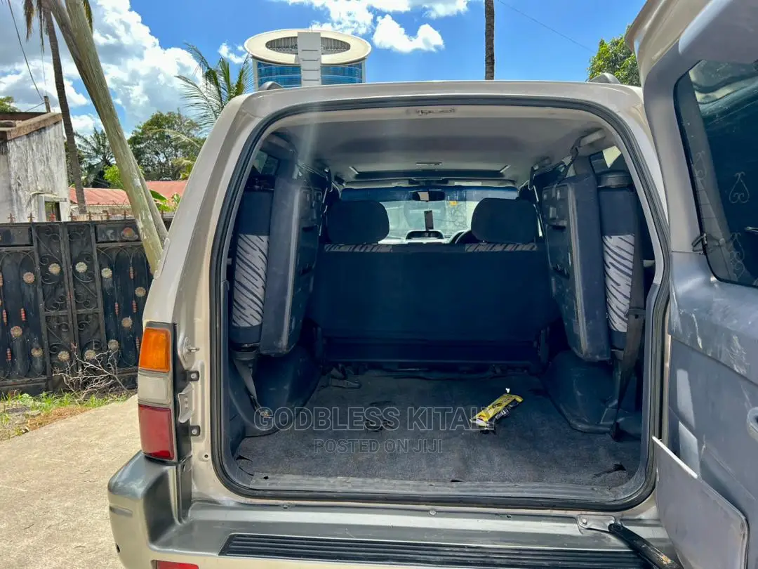 Toyota Land Cruiser Prado 2000 Silver