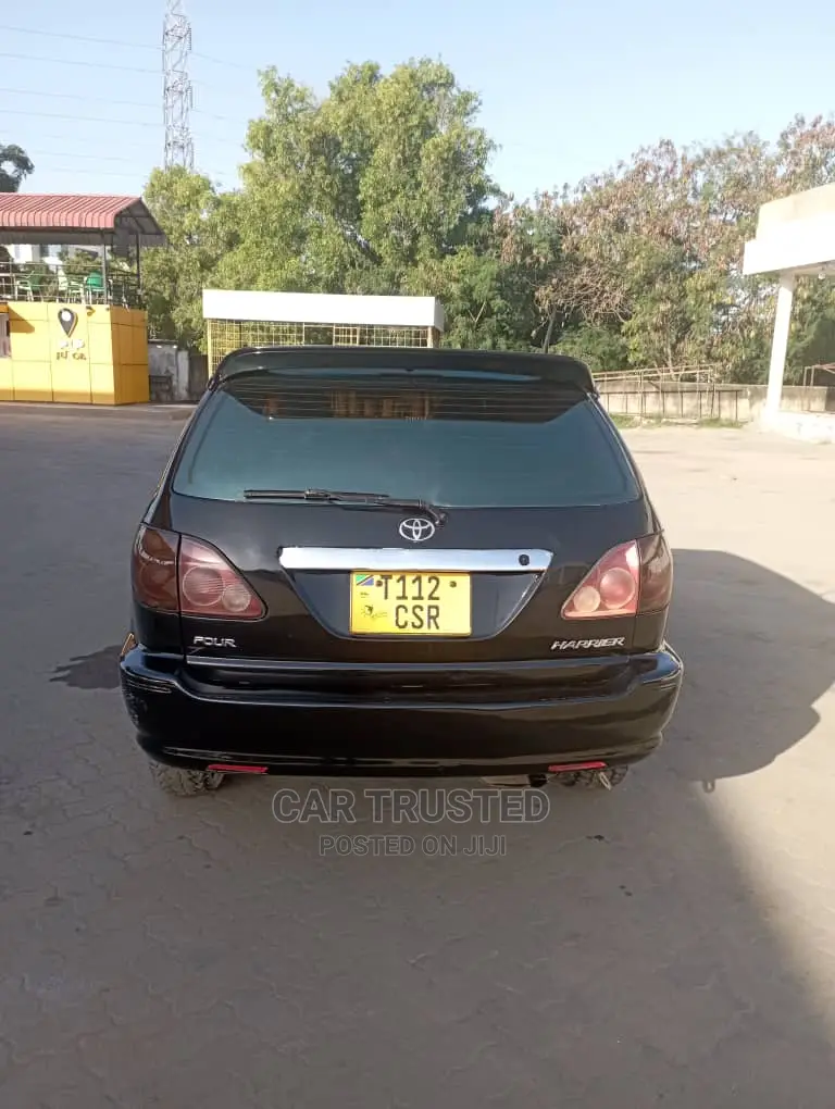 Toyota Harrier 2.4 16V 2003 Black