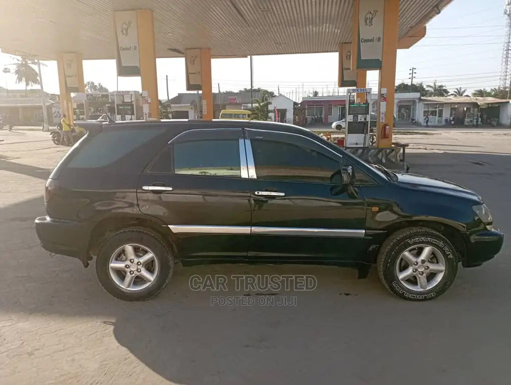 Toyota Harrier 2.4 16V 2003 Black