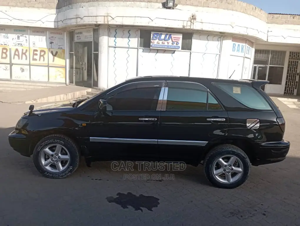 Toyota Harrier 2.4 16V 2003 Black