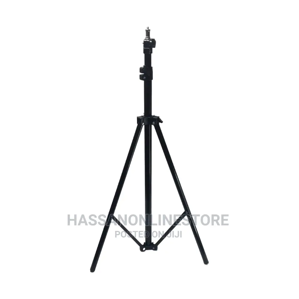 Screen / LED Reflector 10′′ RL-900 With Tripod