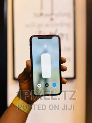 Apple iPhone XR 128 GB Red