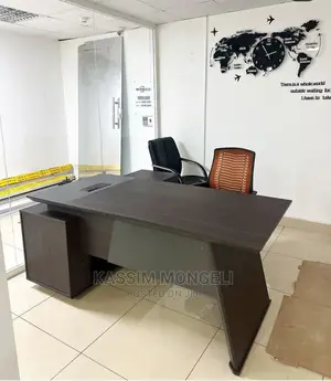 Meza Ya Office