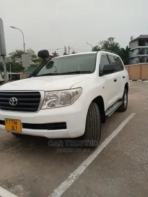Toyota Land Cruiser 4.0 V6 GL 2013 White