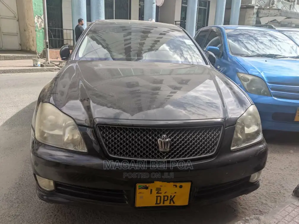 Toyota Crown 2005 Black