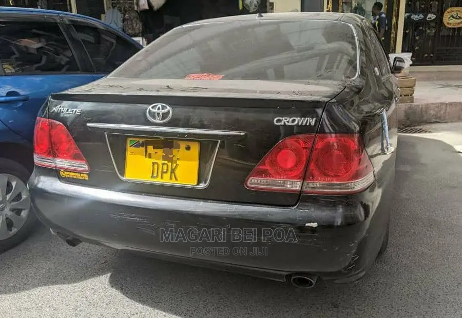 Toyota Crown 2005 Black