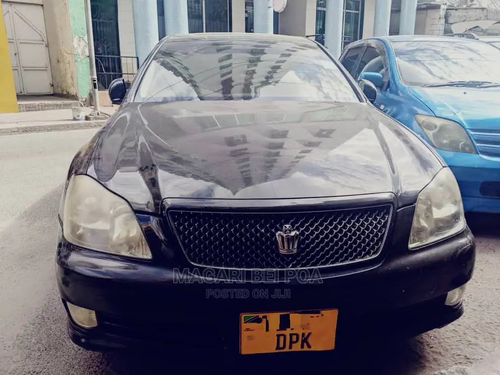 Toyota Crown 2005 Black