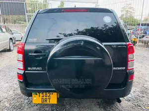 Suzuki Escudo 2004 Black
