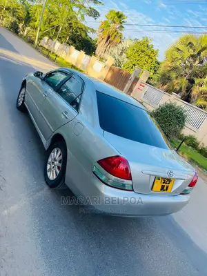 Toyota Mark II Blit 2006 Silver