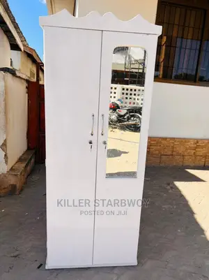 Kabati Mbao Ngumu
