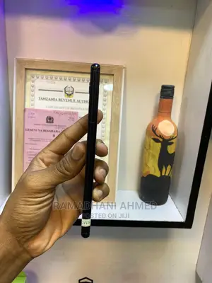 Sony Xperia 8 SOV42 64 GB Black