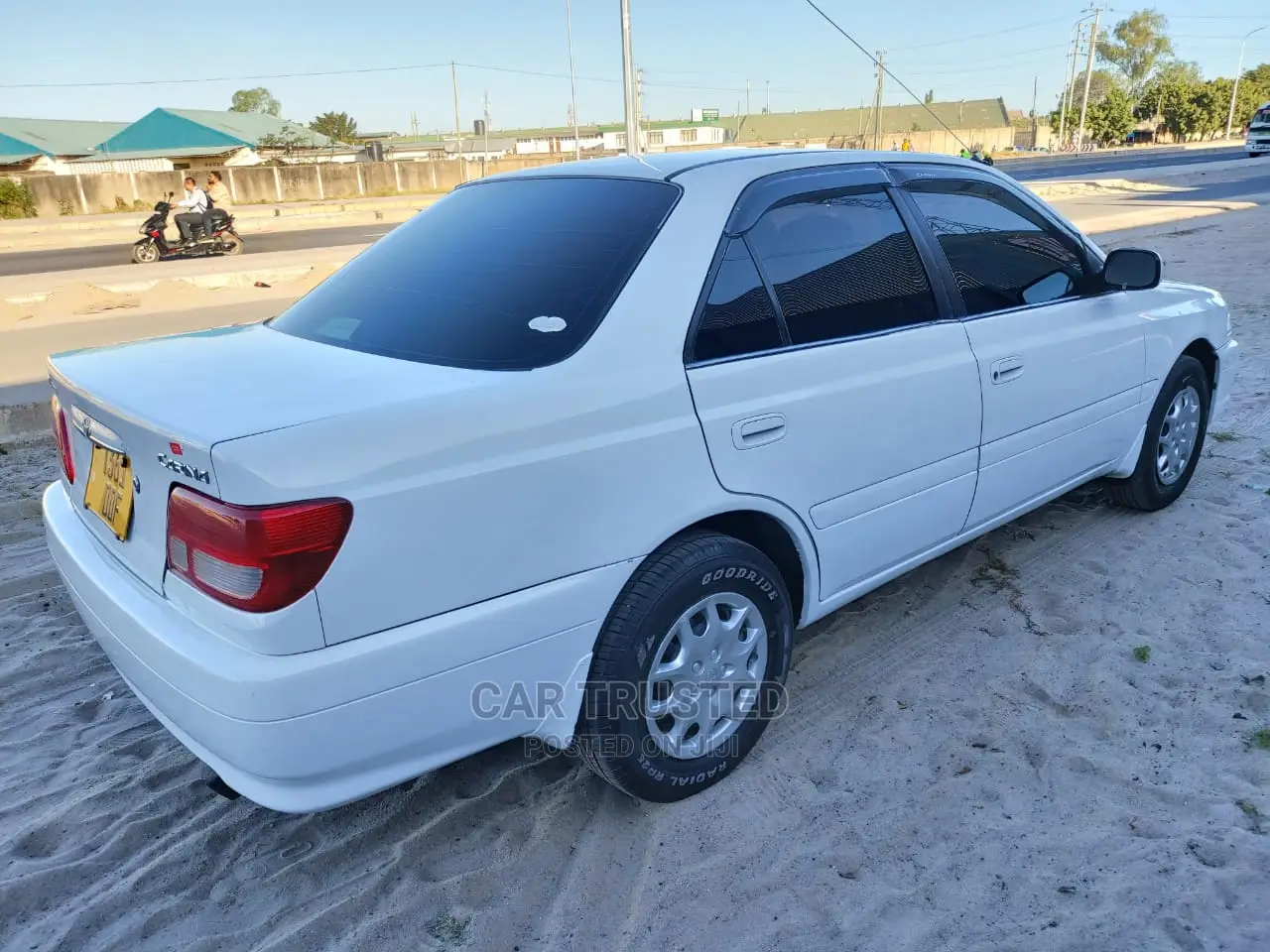 Toyota Carina 1.8 FWD Sedan 2000 White