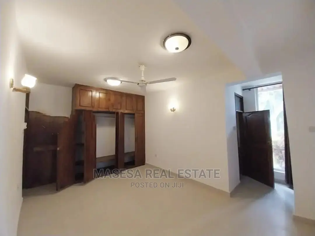 4bdrm Bungalow in Msasani for rent