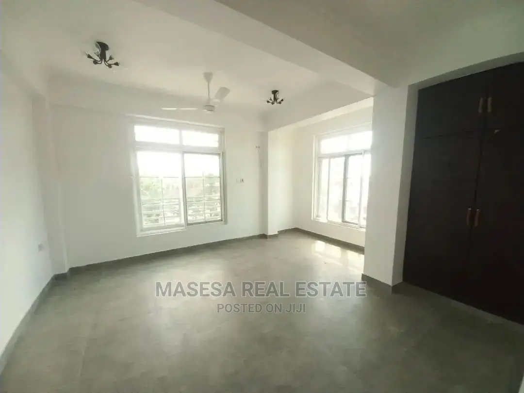4bdrm Bungalow in Msasani for rent