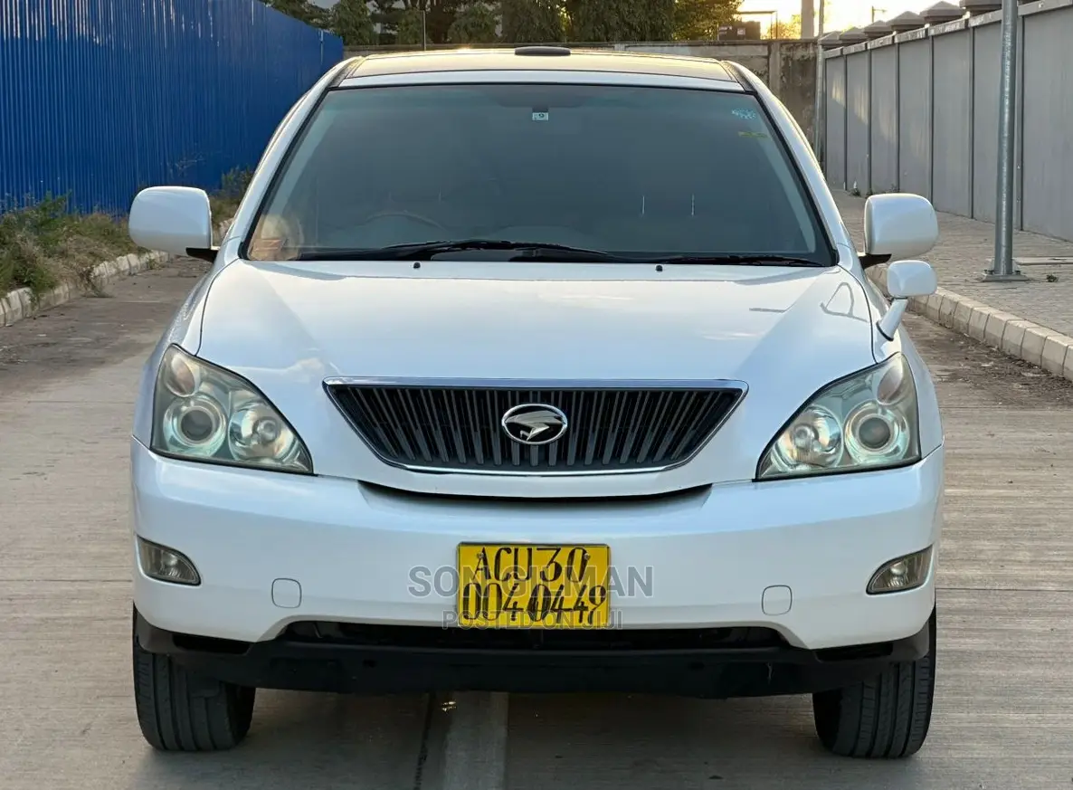 Toyota Harrier 2006 White