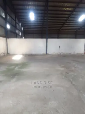 1649 Warehouse in Mandela Road